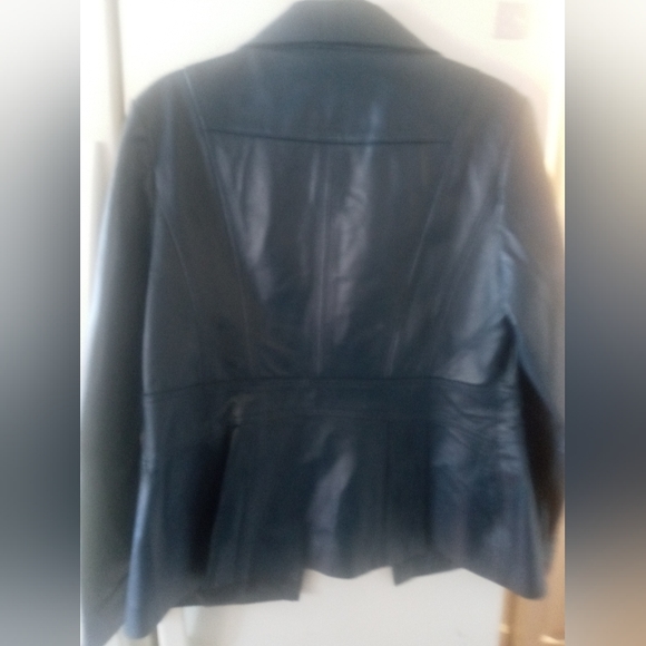 Jacket - Picture 3 of 4